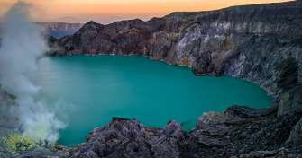 Bali travel to Ijen to Bromo tour includes visiting savannah 3D,- return Bali travel to Ijen to Bromo tour includes visiting savannah 3D,- return 3 days 2 nights of Bali holiday travel package to Ijen to Bromo tour includes visiting savannah, for memorable vacation in East Java,- then back to Bali Ijen to Bromo Tour