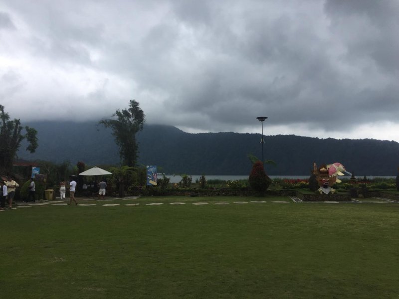 Night Bali to Blue Fire Ijen Bromo Tours & back to Bali 3D Popular tour package from Bali to enjoy blue fire tours Ijen Crater, sunrise tours Bromo and then ba Popular tour package for the tourist who were in Bali & want to enjoy blue fire tours Ijen Crater, sunrise tours Bromo and then back to Bali Island  Ijen to Bromo Tour