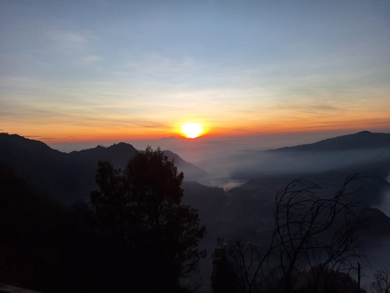 Bromo to Ijen crater tour package starts from Malang or Surabaya - return 3D Bromo to Ijen crater tour package starts from Malang or Surabaya - return 3D Bromo to Ijen crater tour package starts from Malang or Surabaya for sunrise view - Bromo tour and blue fire tour Ijen crater for 3 days 2 nights holiday trip Ijen to Bromo Tour
