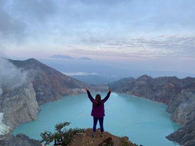 A round way holiday travel package from Bali Island to Ijen crater tour 2D A round way holiday travel from Bali Island to Ijen crater tours in 2 days - 1 night trip package A round way holiday travel from Bali Island to Ijen crater tours via the both of Bali and Banyuwangi/ East Java ferry port within 2 days - 1 night trip package Ijen to Bromo Tour