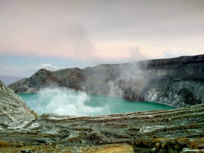 Banyuwangi ijen bromo tour package for 4 days trip for Ijen expedition with blue fire Ijen tours & B Ijen to Bromo Tour
