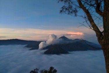 Cheap tour package price from Pangkalan Bun to do Bromo to Ijen tours,- end in Bali 3D Ijen to Bromo Tour