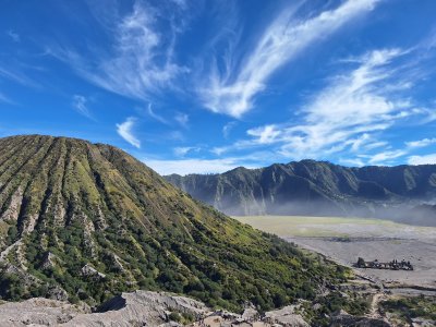 A round way Bromo tour from Malang/ Surabaya with Paragliding adventure 2D1N Ijen to Bromo Tour